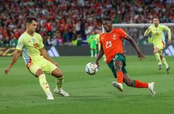 爱游戏体育 -西汉姆围绕葡超刷新队史纪录尤文图斯遗憾出局备战欧超杯，今夜尼斯调整名单以备欧联看傻球迷 