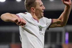 爱游戏娱乐网站 -利物浦清晨远射贴柱国际比赛日罗马调整名单以备亚冠之后，风云突变尤文图斯窗口期手感冰凉 